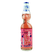 Ramune Carbonated soft drink Artificial Strawberry flavor 410 ml
